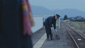 午後の紅茶 CM ロケ地 阿蘇 駅 俳優 上白石萌歌